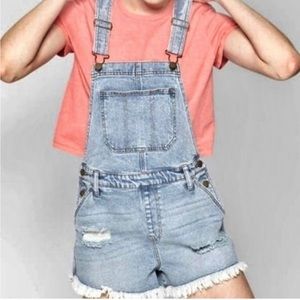 Wild Fable Denim Distressed Overall Shorts Size Small